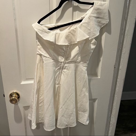 White One Shoulder Ruffle Mini Dress - Picture 4 of 7
